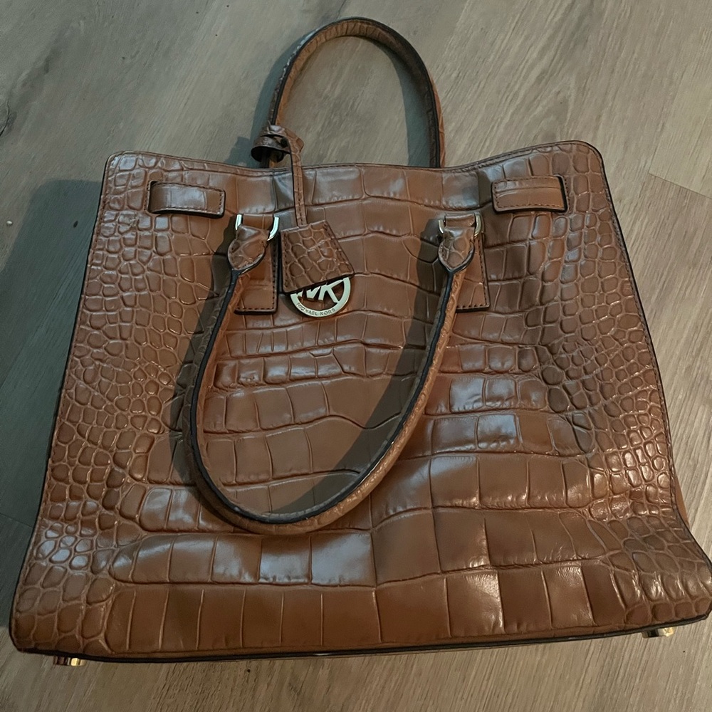Michael Kors Camel Leather Scale Purse